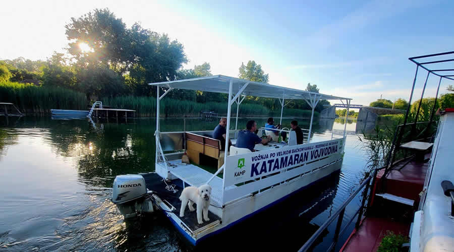 Vožnja katamaranom po Velikom bačkom kanalu